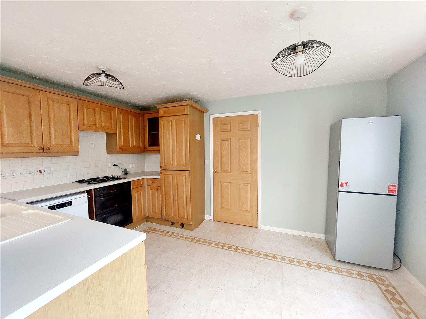 Ffordd Ger Y Llyn, Penllergaer, Swansea, SA4 9ZQ